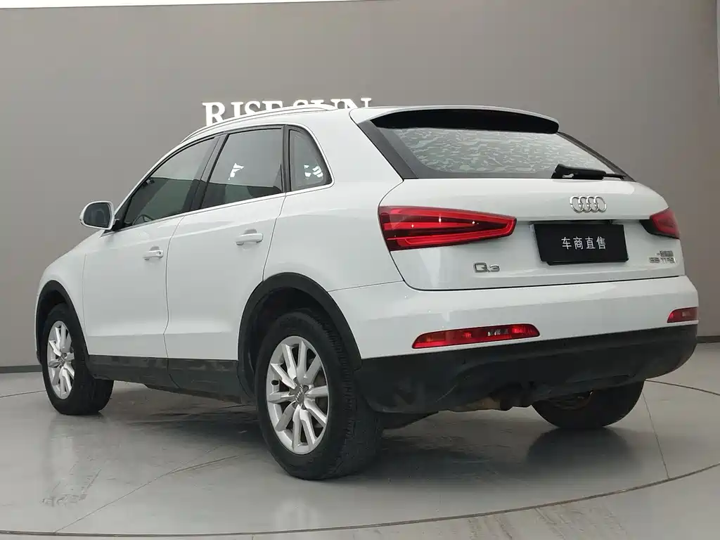 Audi Q3 2016 — фото 8