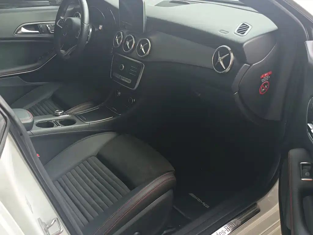 Mercedes-Benz CLA 2018 — фото 11