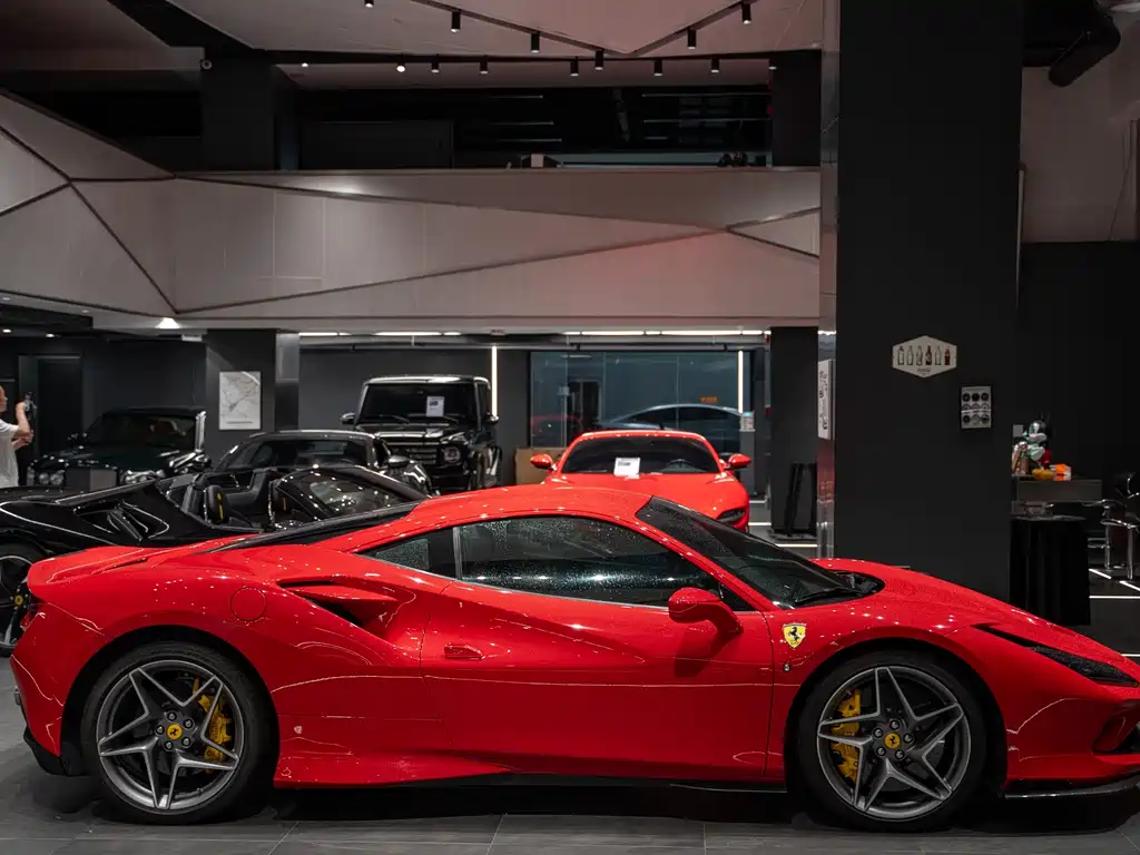 Ferrari F8 2020 — фото 12