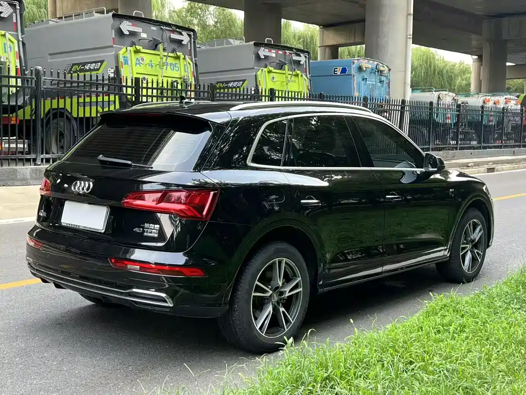 Audi Q5L 2020 — фото 4