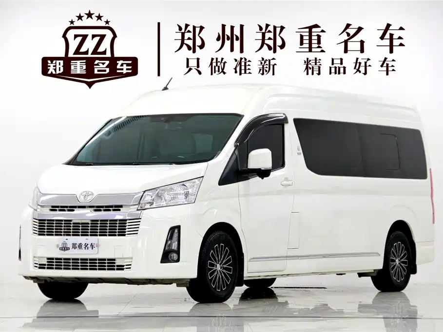 Toyota Hiace 2021 — фото 1