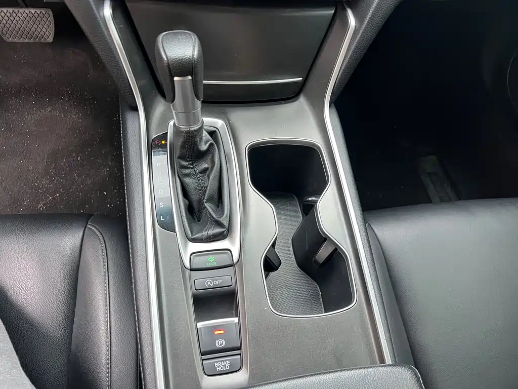 Honda Accord 2021 — фото 13