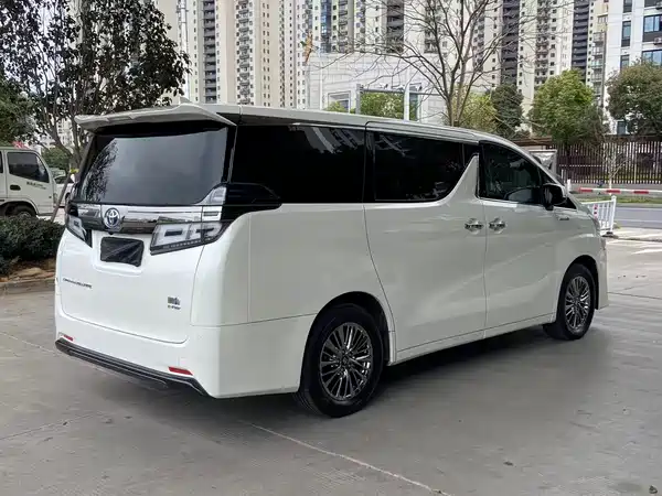 Toyota Vellfire 2021