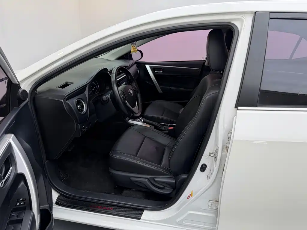 Toyota Corolla 2017 — фото 10