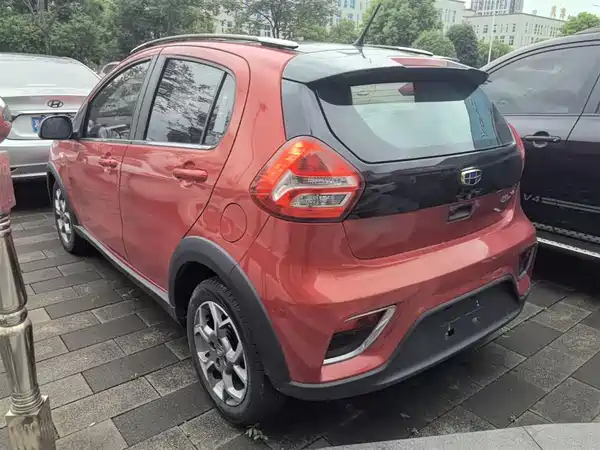 Geely Vision X1 2017