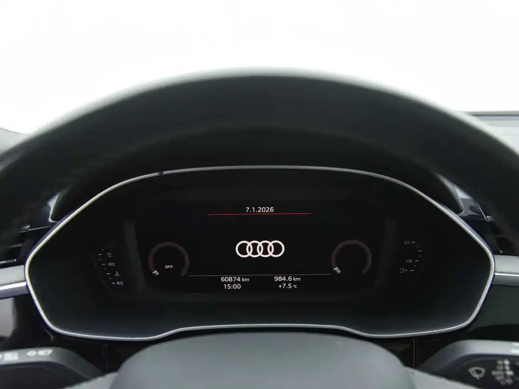 Audi Q3 2023 — фото 6