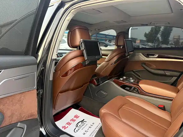 Audi A8 2014
