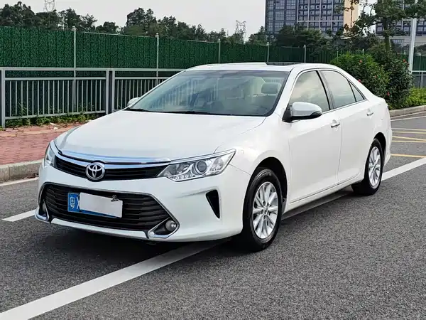 Toyota Camry 2015