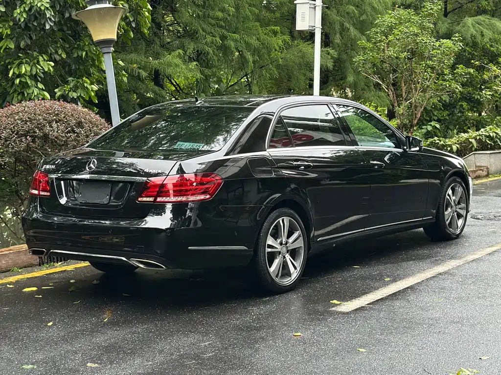 Mercedes-Benz E-Class 2015