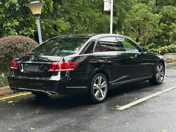 Mercedes-Benz E-Class 2015