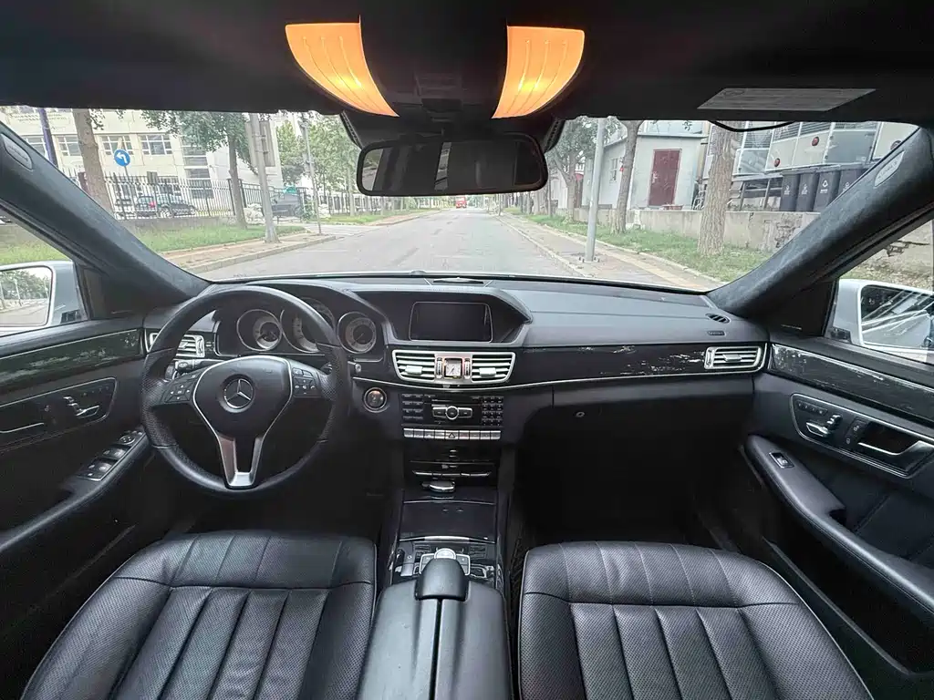 Mercedes-Benz E-Class 2014 — фото 16