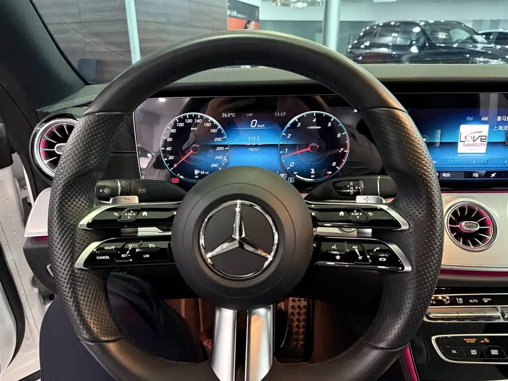 Mercedes-Benz E-Class 2023 — фото 13