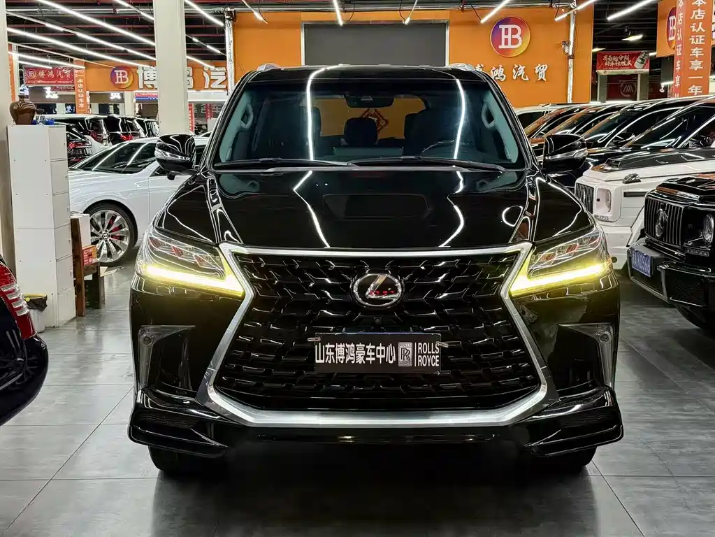 Lexus LX 2016