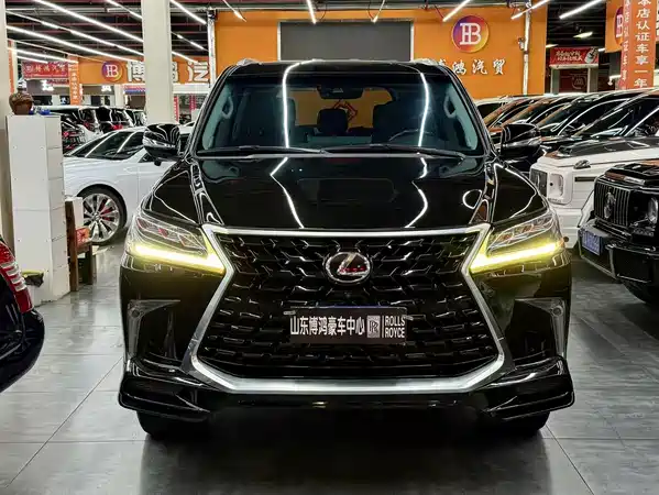 Lexus LX 2016
