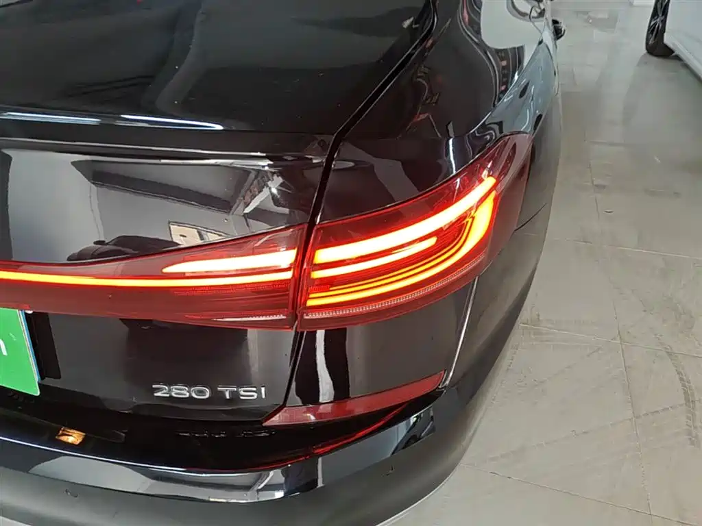 Volkswagen Passat 2023 — фото 8