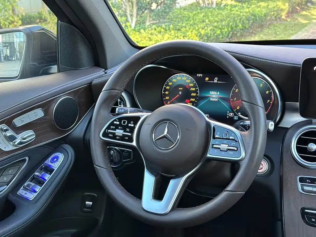 Mercedes-Benz GLC 2020 — фото 14