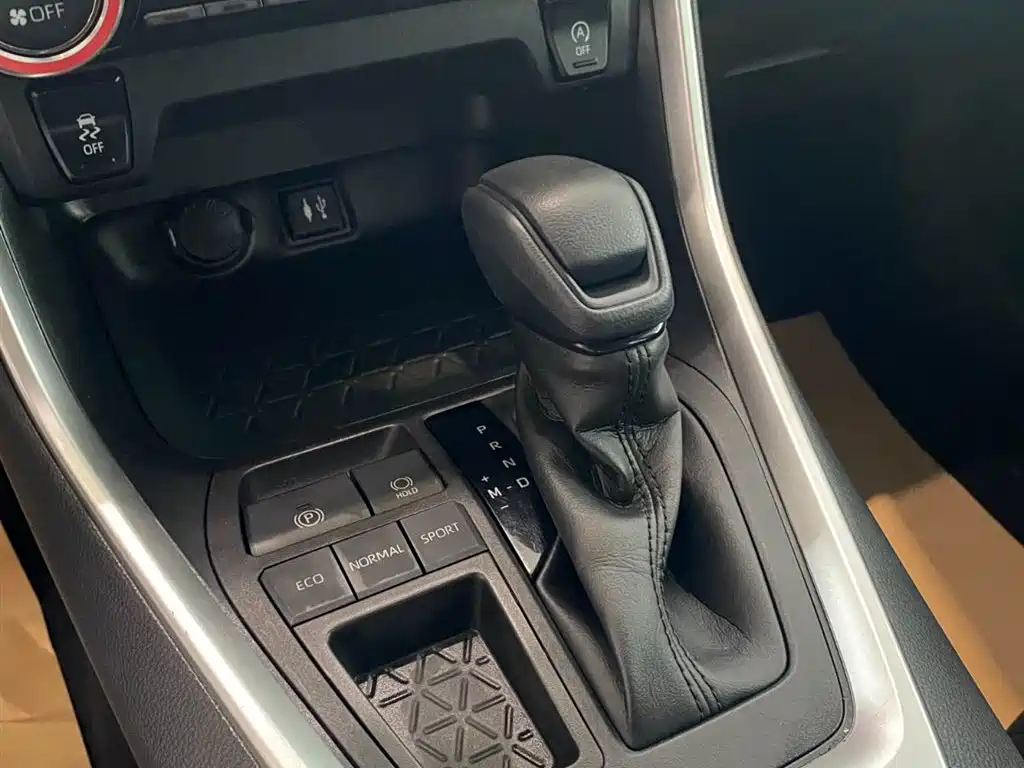 Toyota RAV4 2021