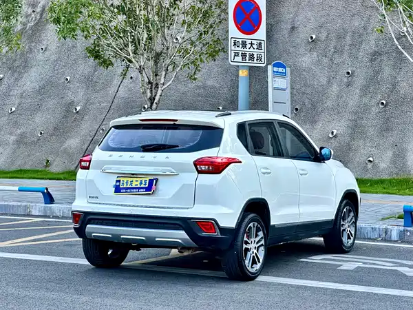 BAIC Shenbao X35 2016