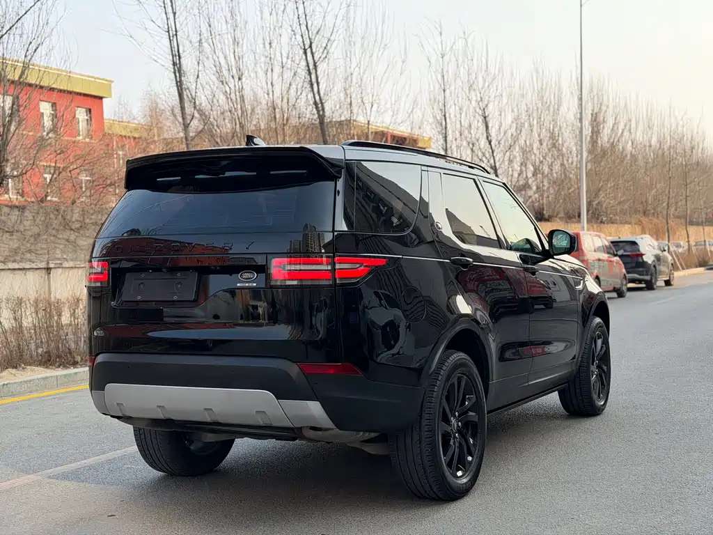 Land Rover Discovery 2018 — фото 4