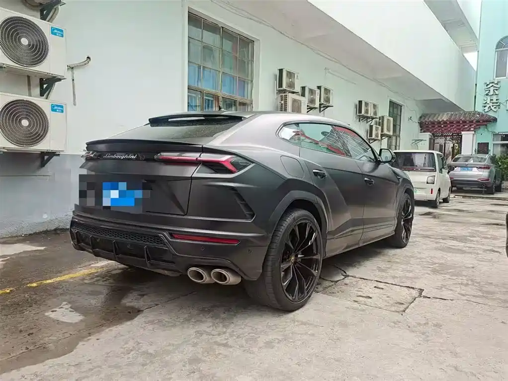Lamborghini Urus 2021 — фото 7