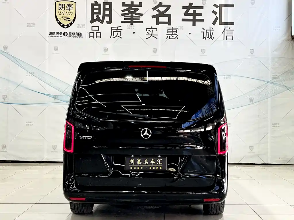 Mercedes-Benz Vito 2023 — фото 5