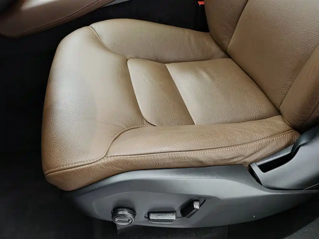 Volvo XC90 2023 — фото 20
