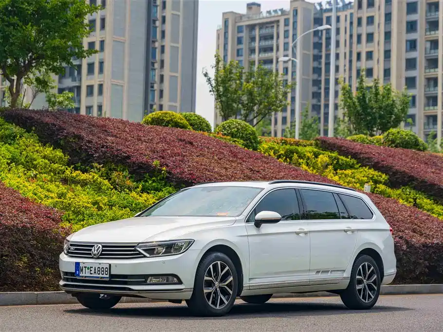 Volkswagen Viloran 2018