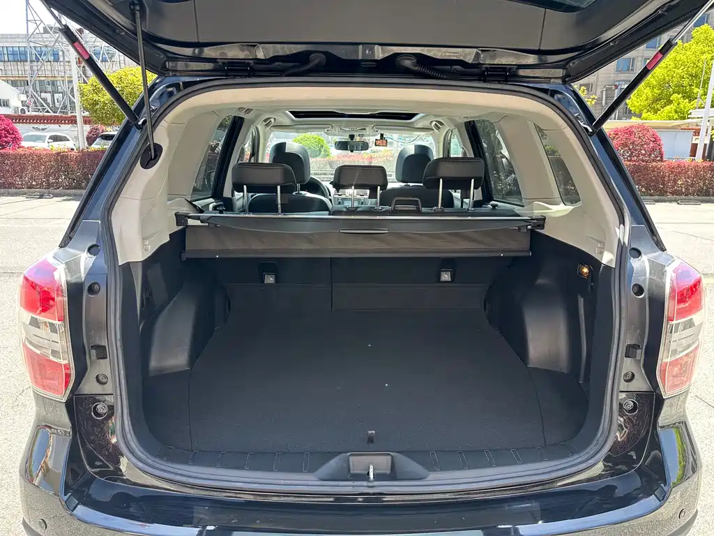 Subaru Forester 2015 — фото 11