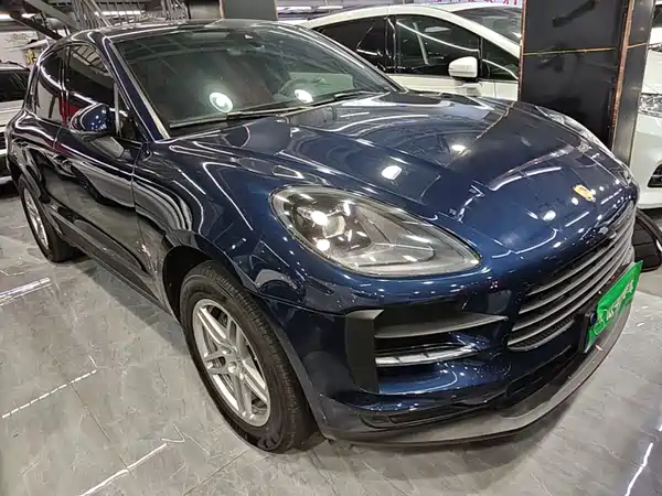 Porsche Macan 2021