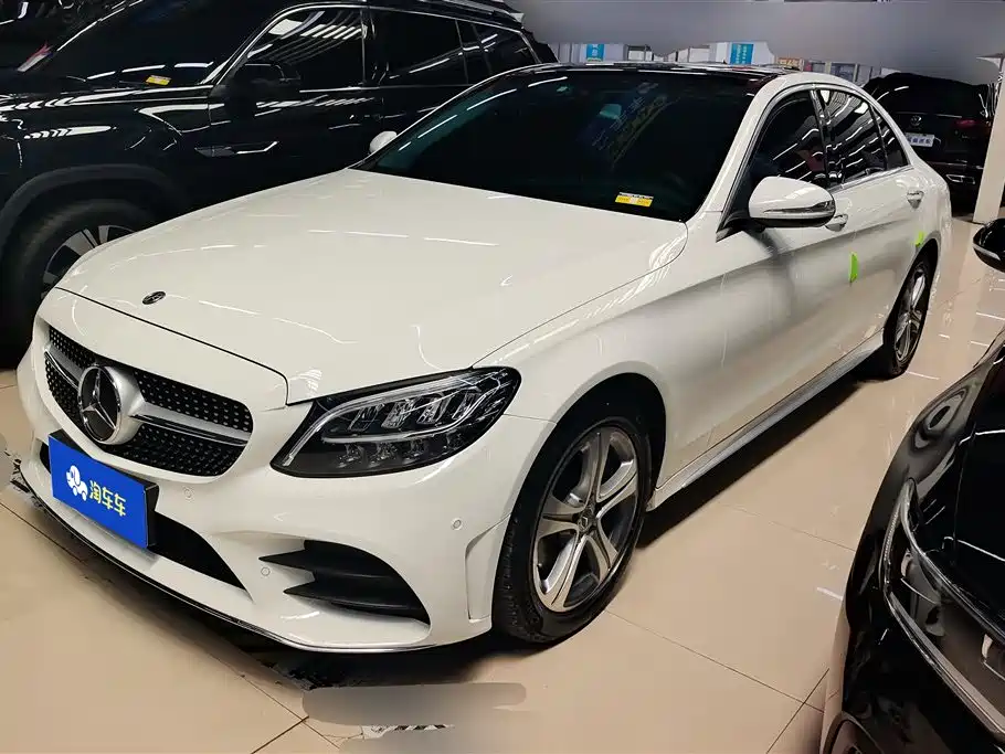 Mercedes-Benz C-Class 2019 — фото 1