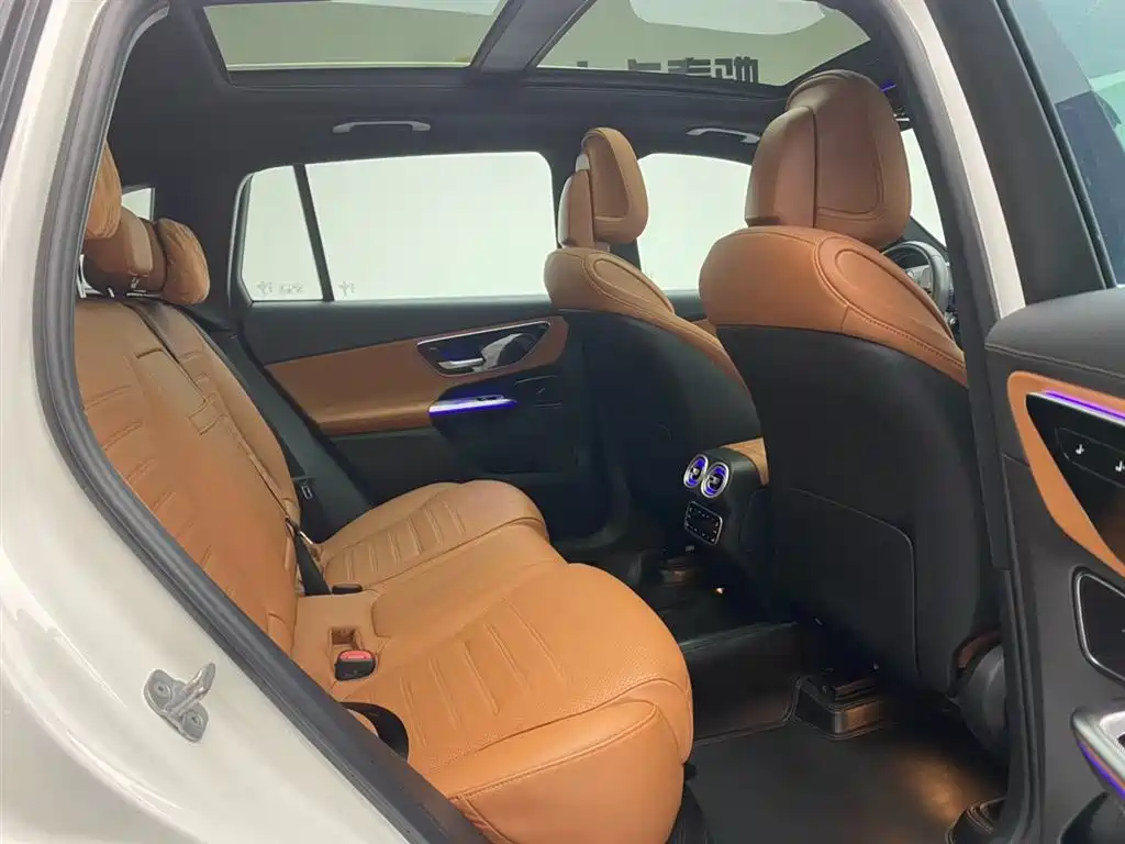 Mercedes-Benz GLC 2023 — фото 24