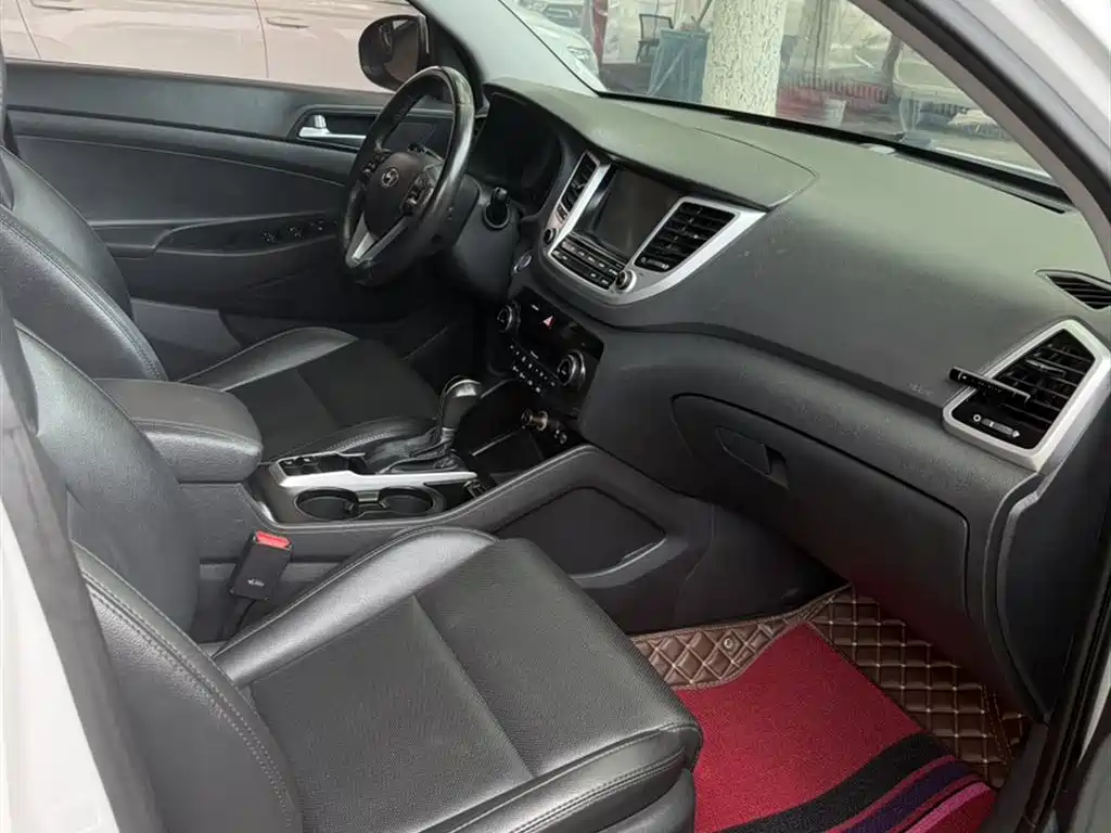 Hyundai Tucson 2016 — фото 14