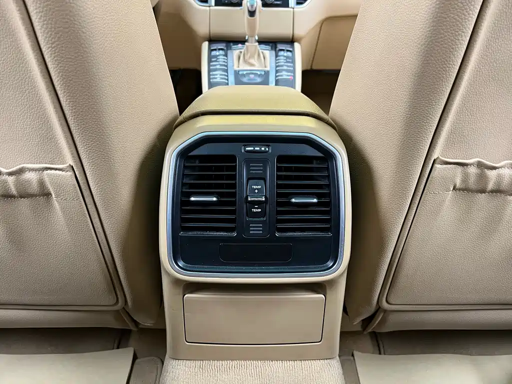 Porsche Macan 2015 — фото 26