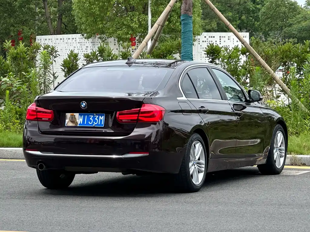BMW 3 Series 2016 — фото 11