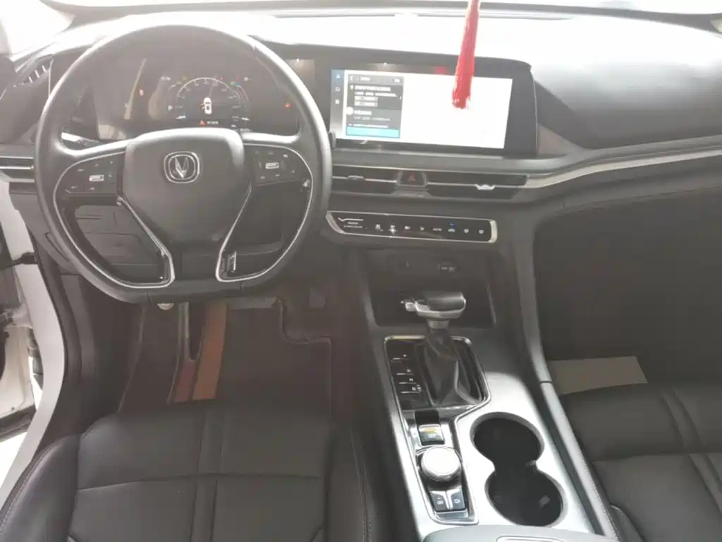 Changan CS75PLUS 2022 — фото 10