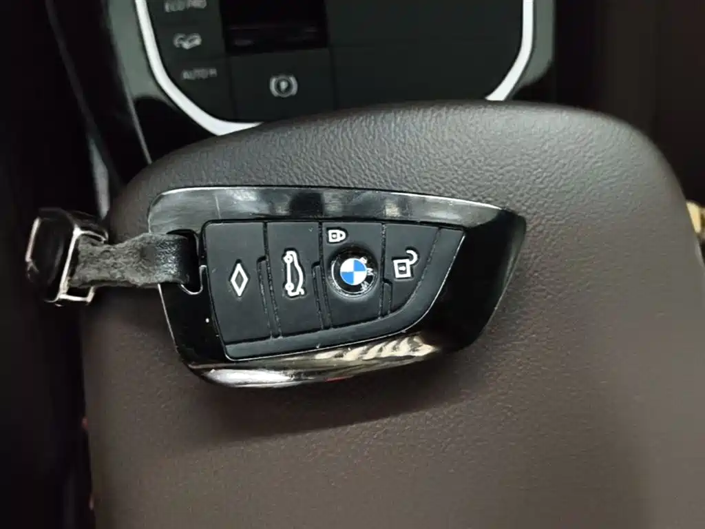 BMW X3 2022 — фото 9
