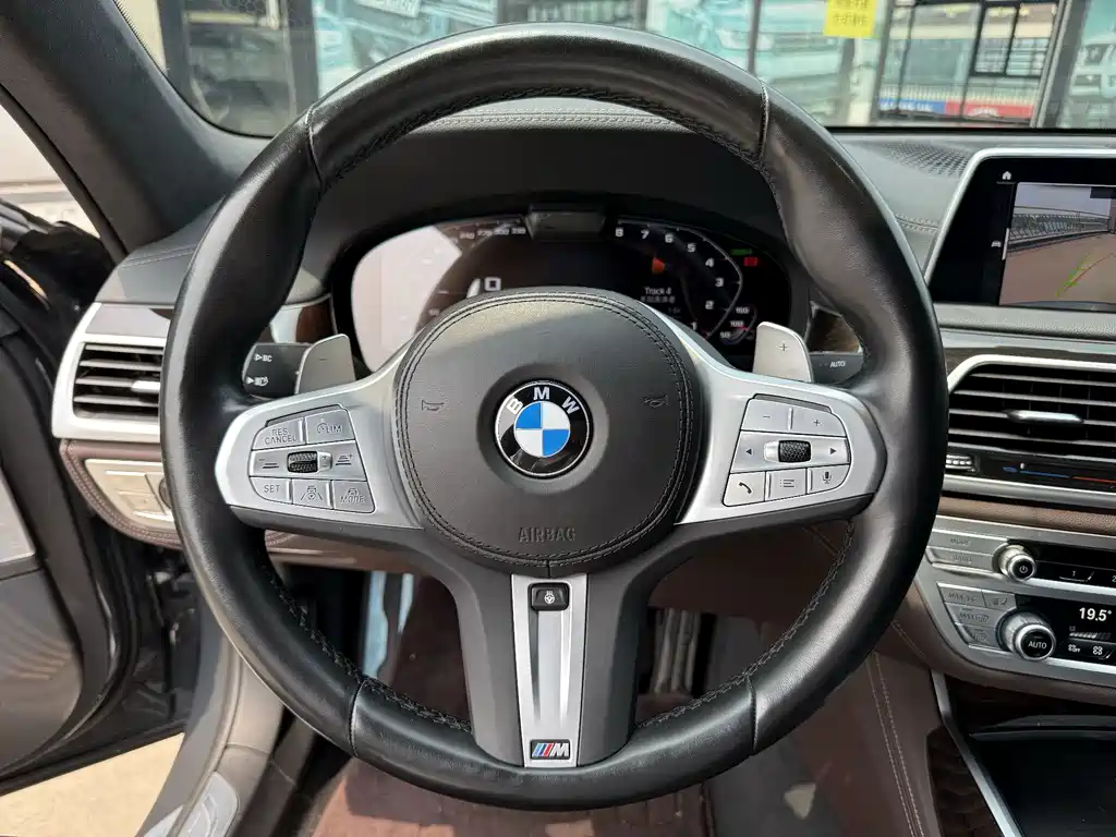 BMW 7 Series 2022 — фото 15