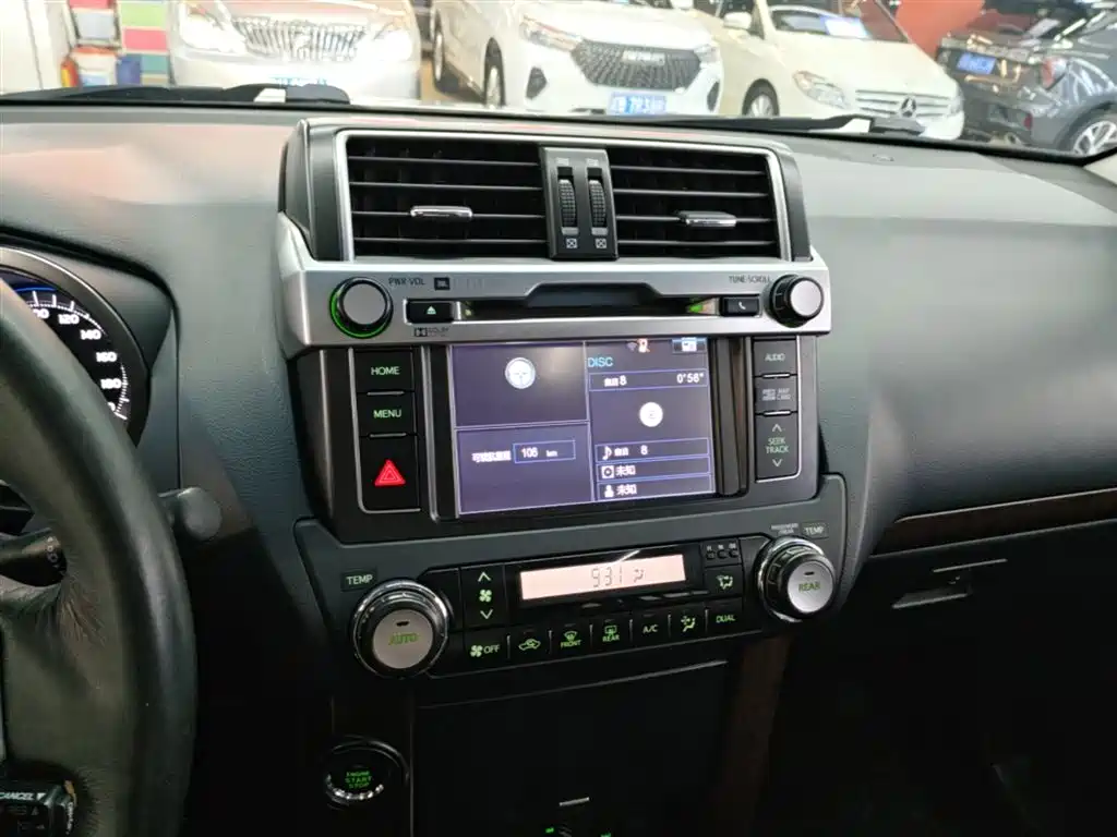 Toyota Prado 2016 — фото 13
