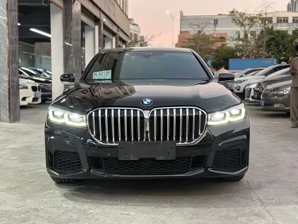BMW 7 Series 2021
