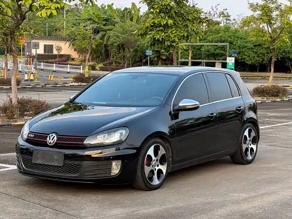 Volkswagen Golf GTI 2011