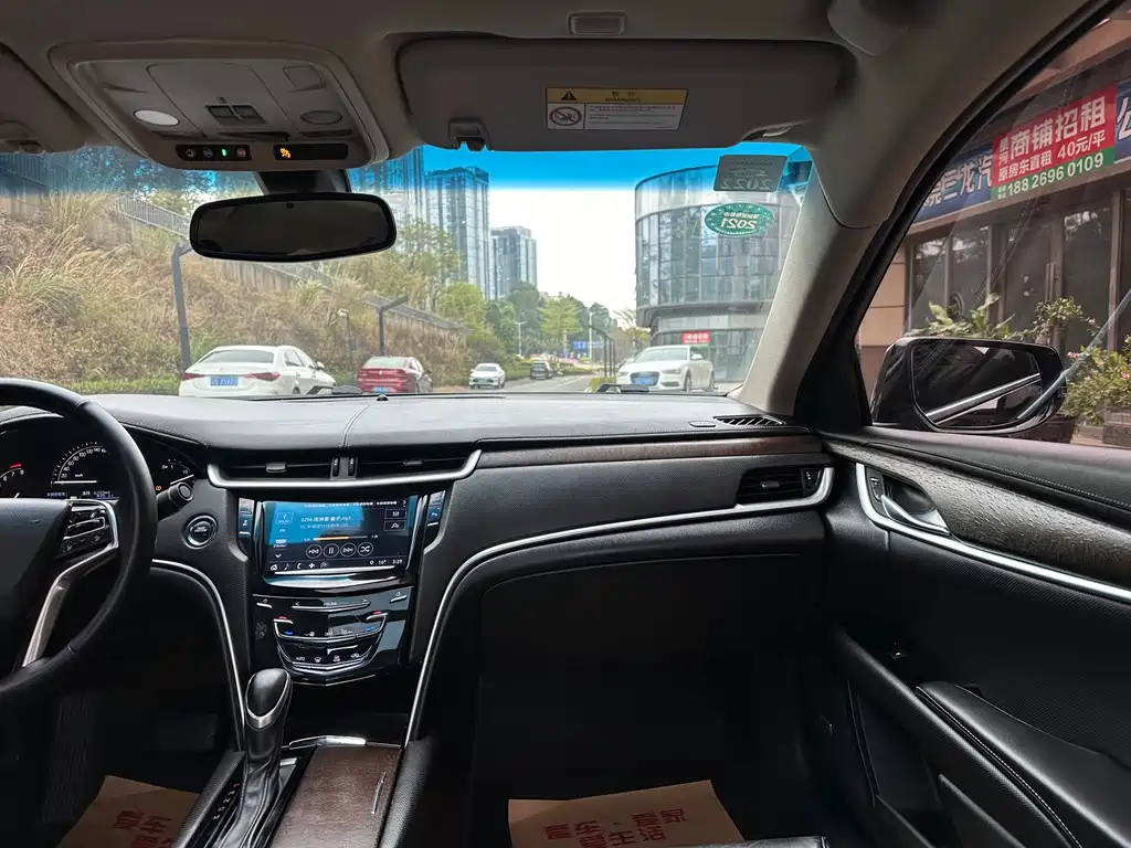 Cadillac XTS 2018 — фото 16