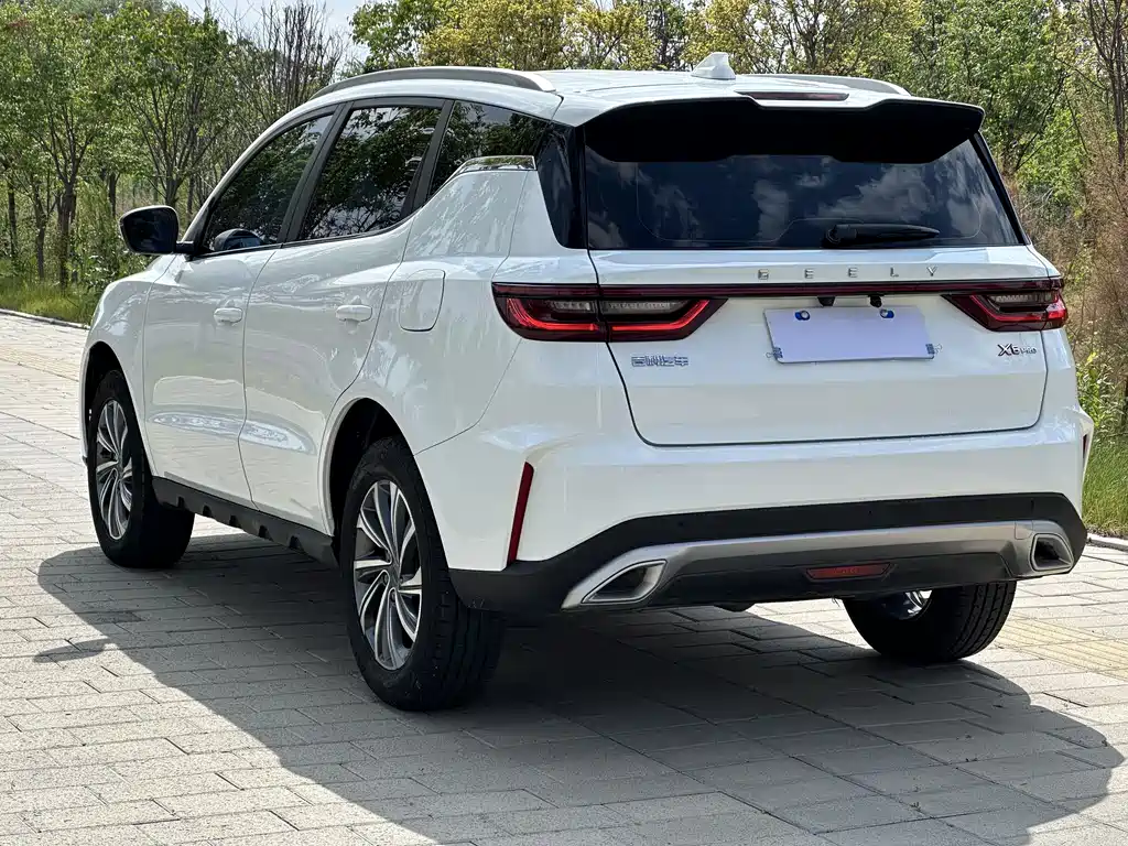 Geely Vision X6 2023 — фото 5