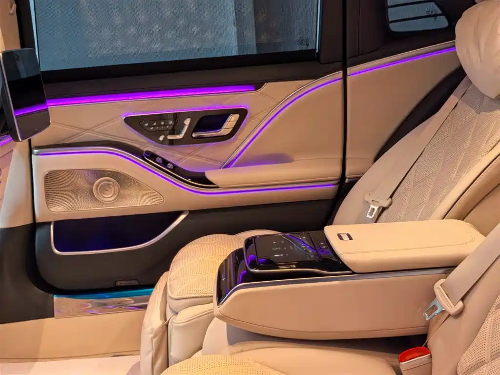 Mercedes-Benz S-Class 2024 — фото 12