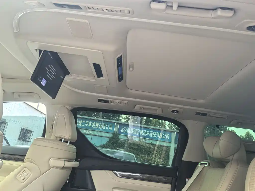 Toyota Alphard 2021 — фото 12