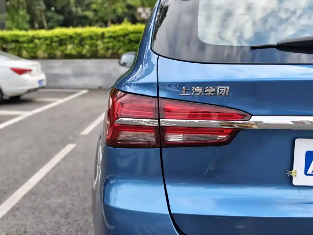 Roewe RX5 2017 — фото 31