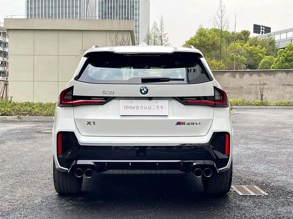 BMW X1 M35Li — фото 4