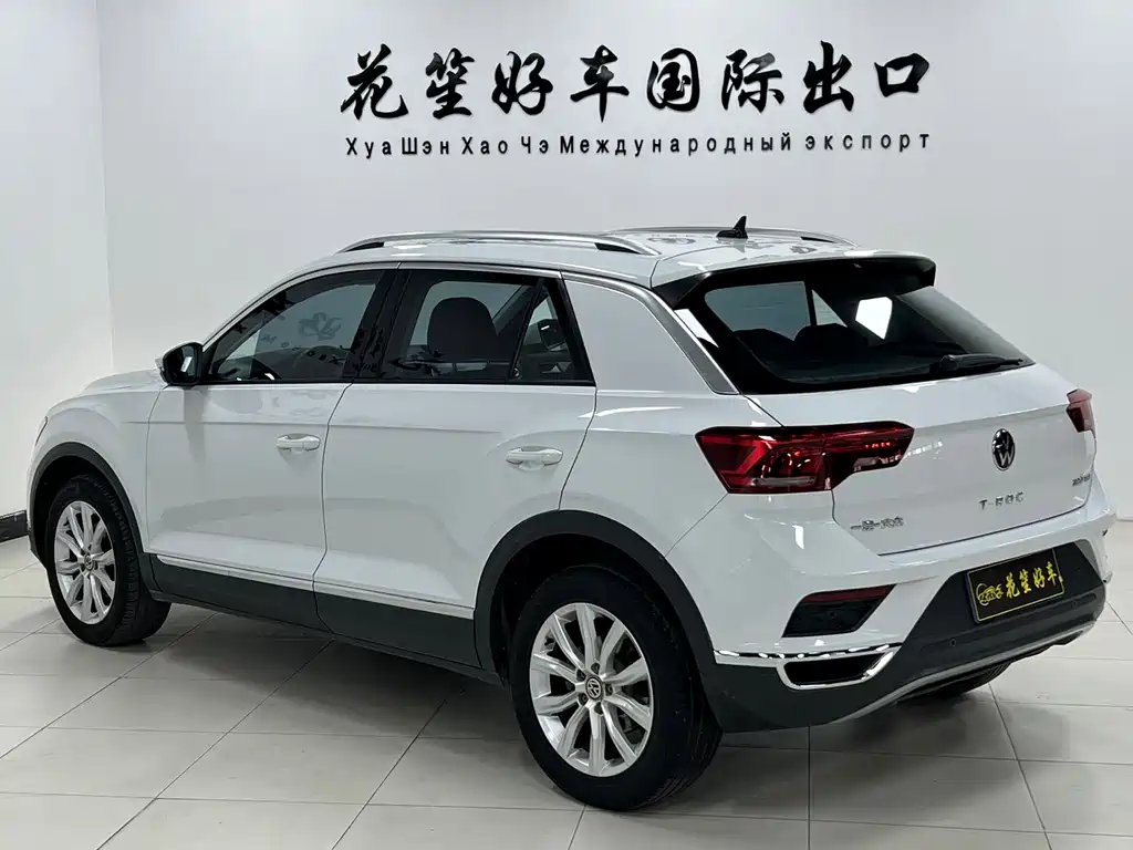 Volkswagen T-Roc 2023 — фото 6