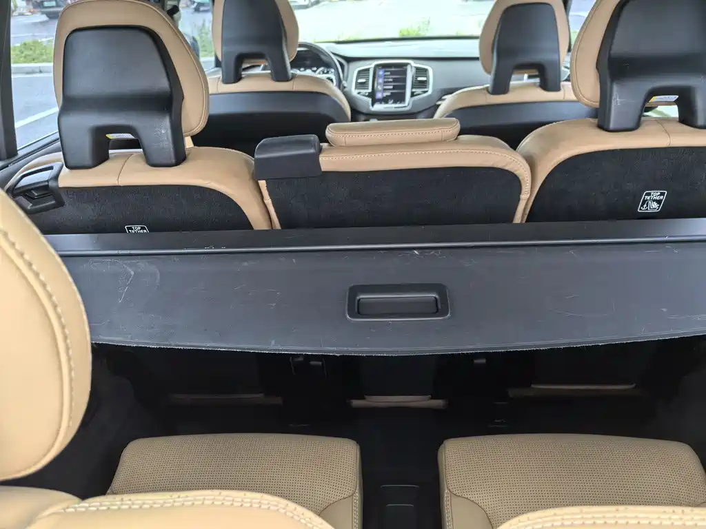 Volvo XC90 2017 — фото 14