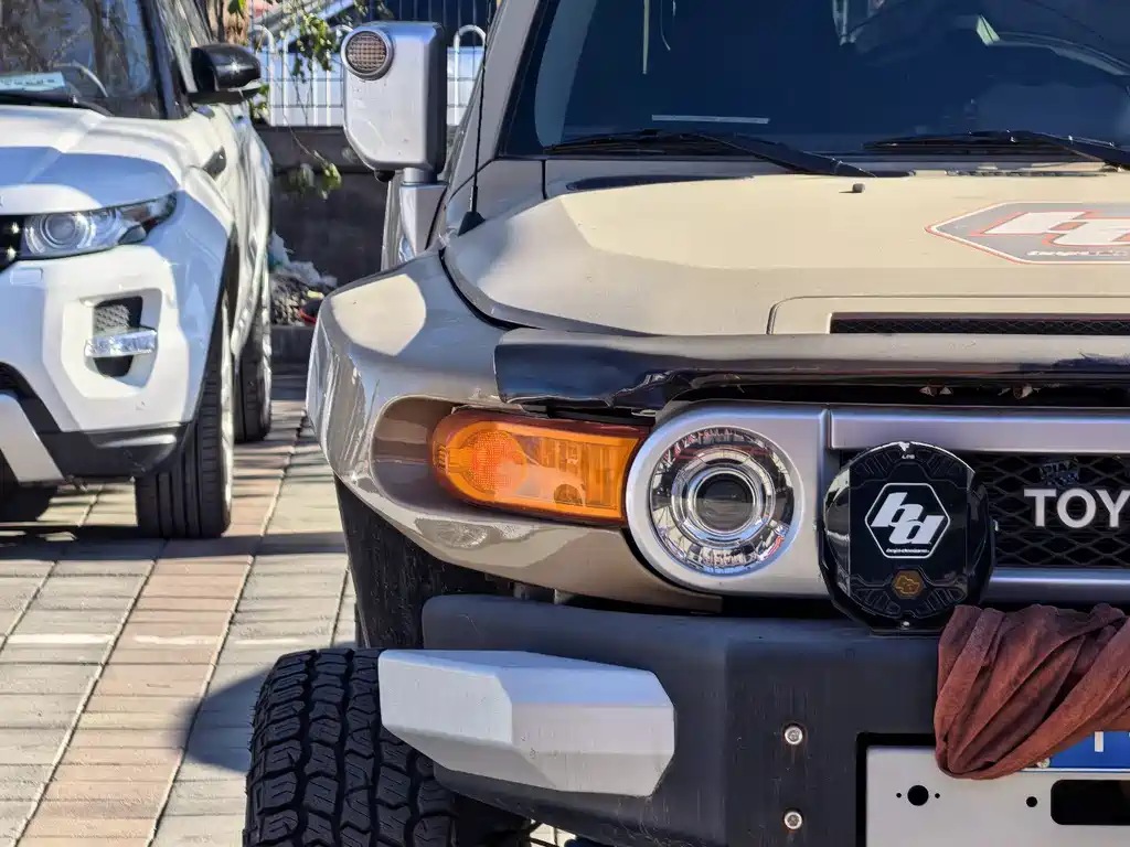 Toyota FJ Cruiser 2020 — фото 5