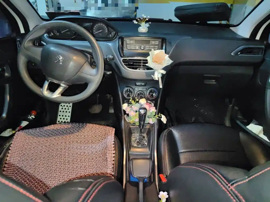 Peugeot 2008 2015